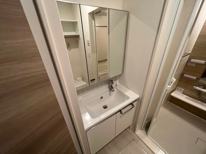 物件内観写真12　(洗面)