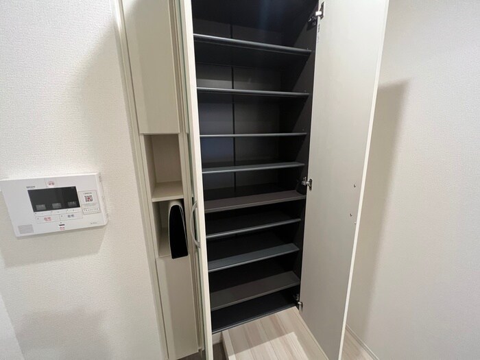 物件内観写真17　(靴箱)