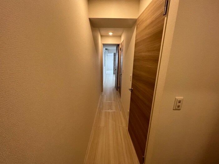 物件内観写真18　(廊下)