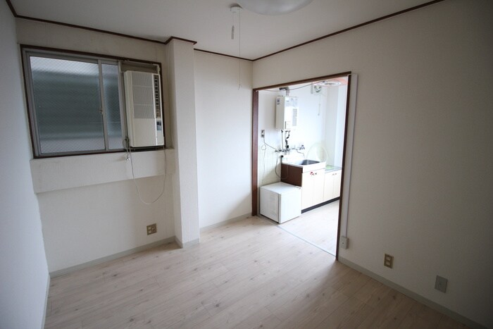 物件内観写真7　(居室)