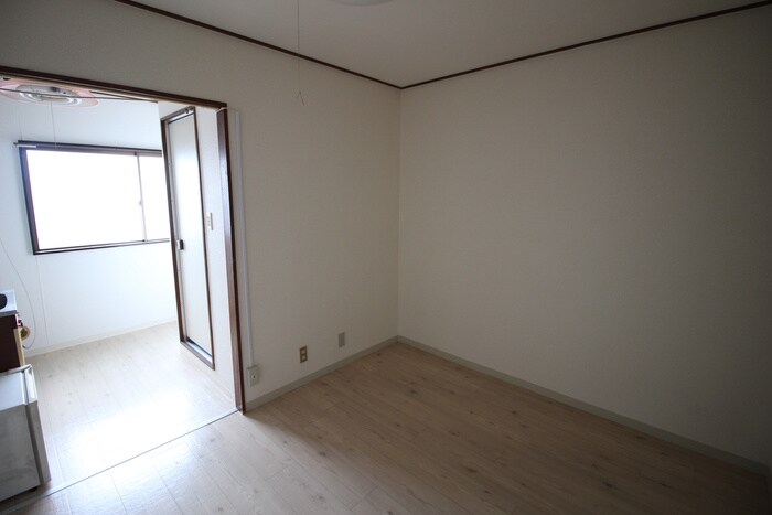 物件内観写真10　(居室)