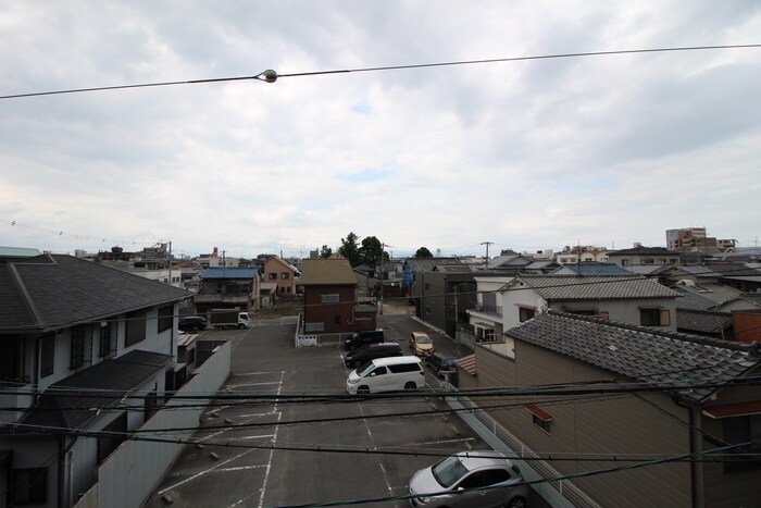 物件内観写真17　(室内からの展望)