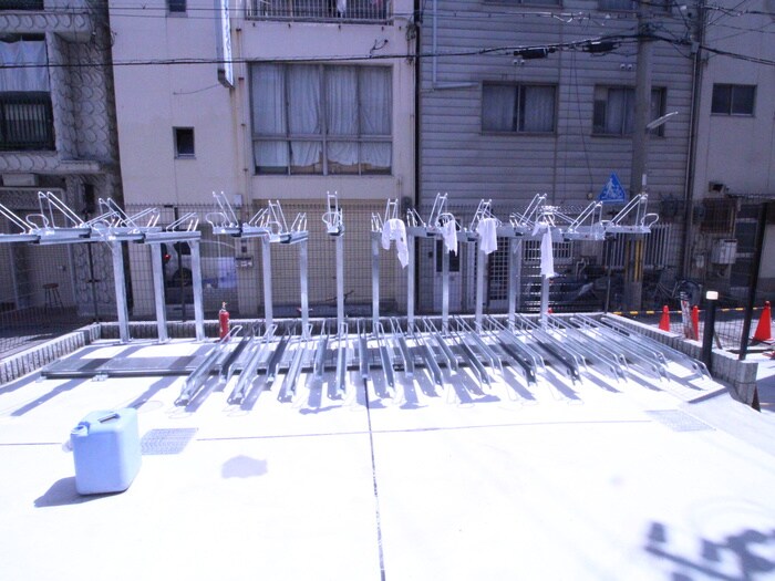 物件外観写真5　(駐輪場)