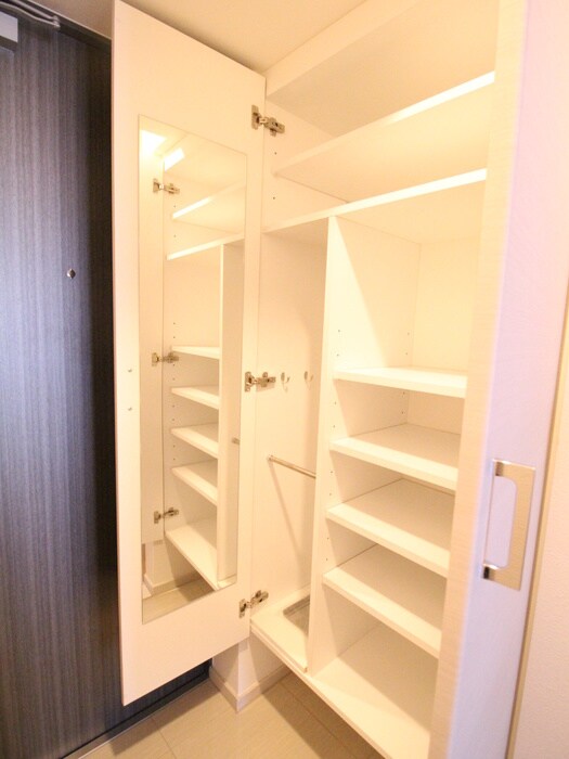 物件内観写真12　(靴箱)