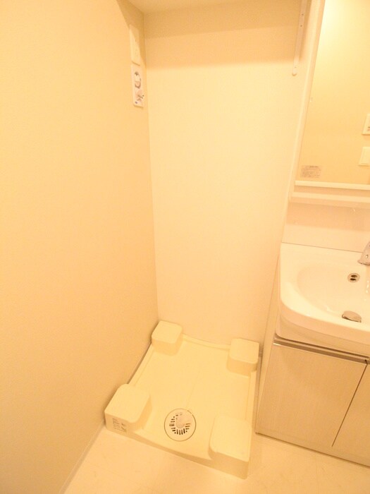 物件内観写真20　(洗濯機置場)