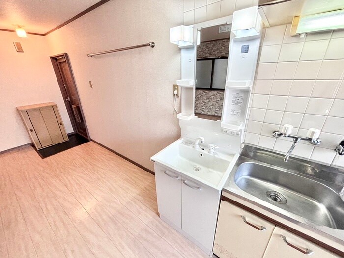 物件内観写真14　(洗面)