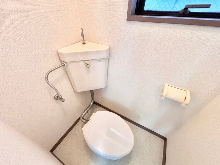 物件内観写真16　(トイレ)