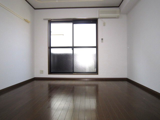 物件内観写真12　(居室)