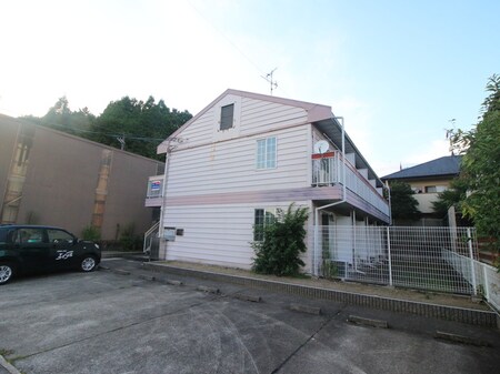 ヴィレッジ岩倉外観写真