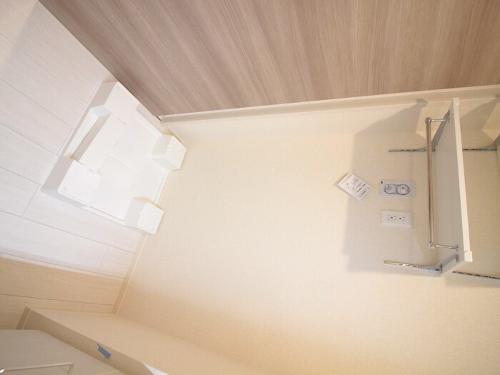 物件内観写真11　(洗濯機置場)