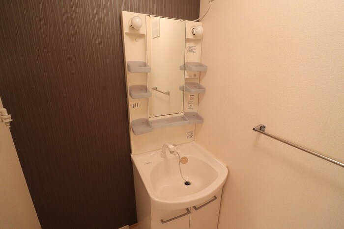 物件内観写真9　(洗面)