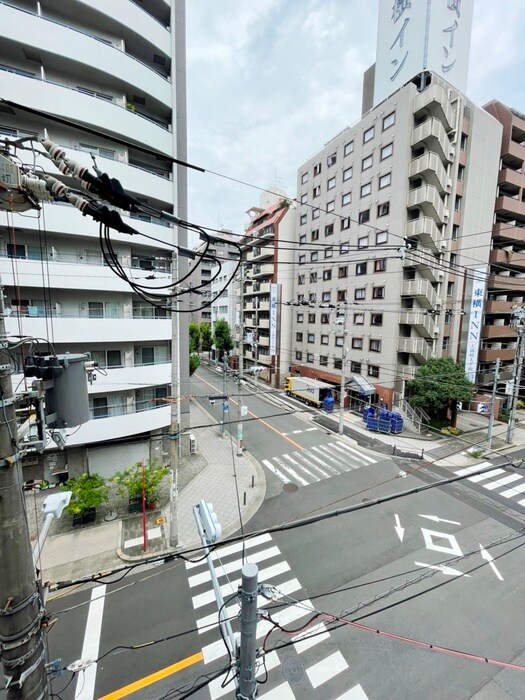 物件内観写真11　(室内からの展望)