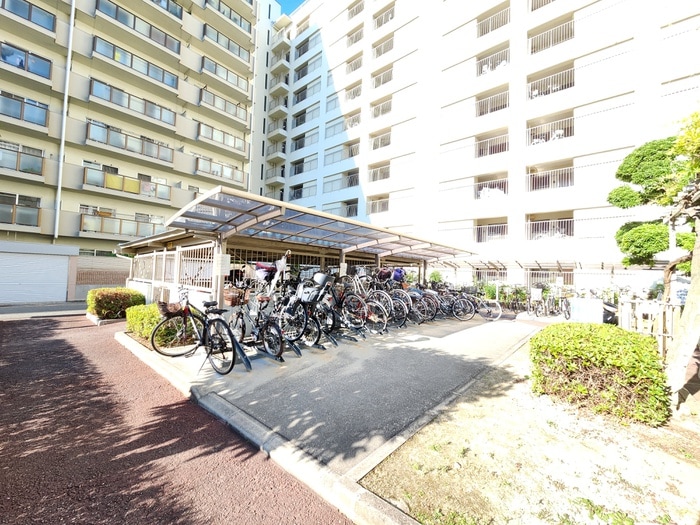 物件外観写真5　(駐輪場)