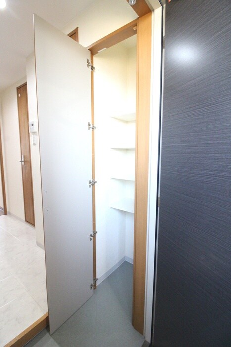 物件内観写真14　(靴箱)