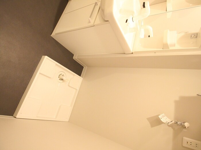 物件内観写真9　(洗濯機置場)