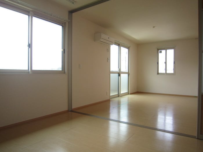 物件内観写真9　(居室)