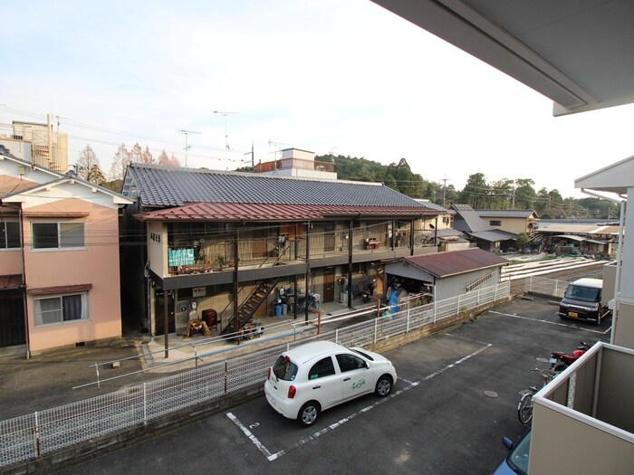 物件内観写真13　(室内からの展望)