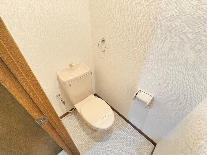 物件内観写真11　(トイレ)
