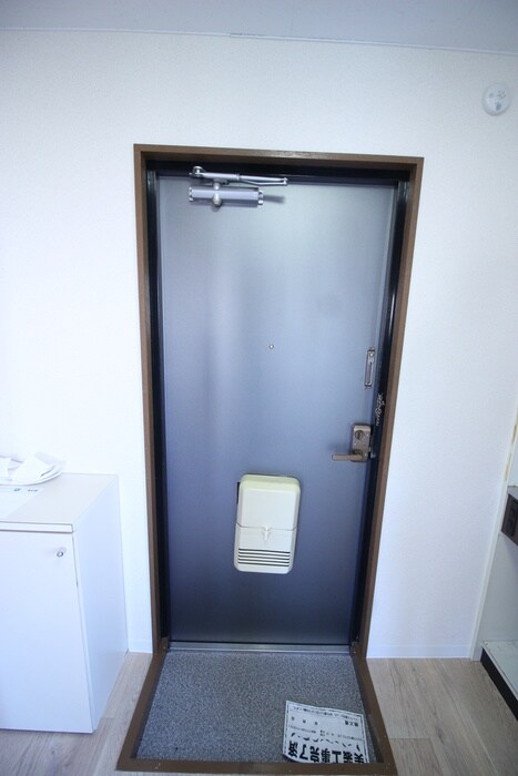 物件内観写真19　(玄関)