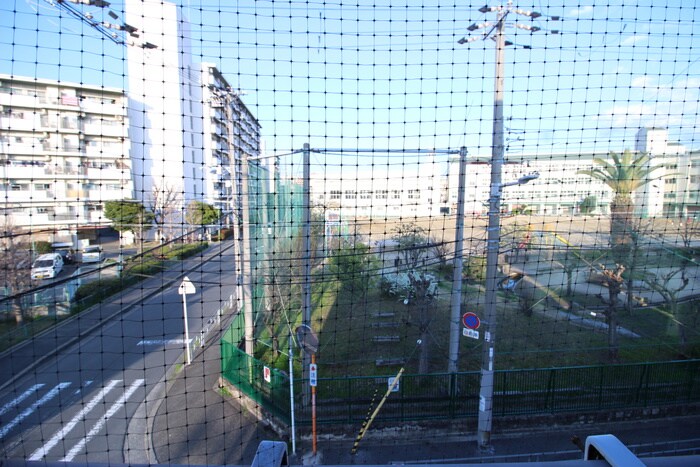 物件内観写真22　(室内からの展望)