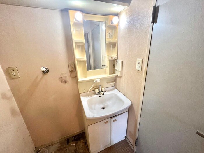 物件内観写真13　(洗面)