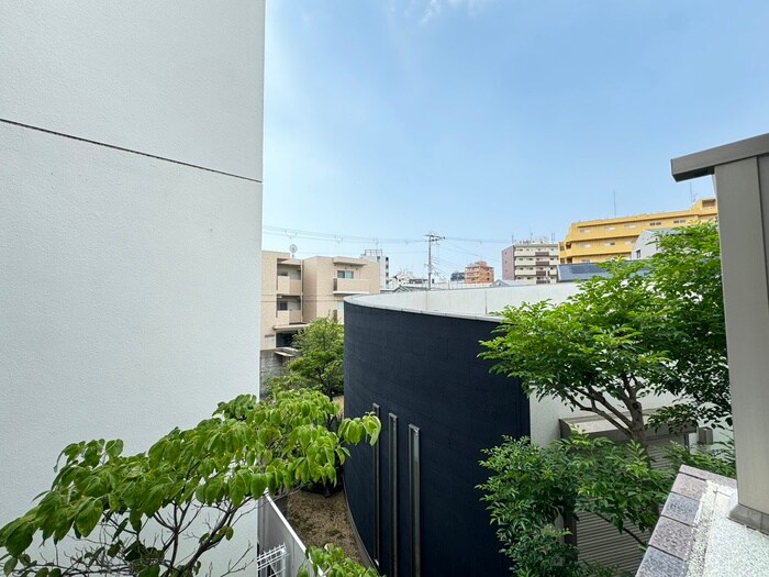 物件内観写真21　(室内からの展望)