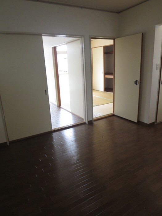 物件内観写真16　(居室)