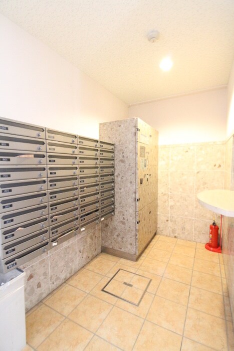 物件外観写真6　(建物設備)