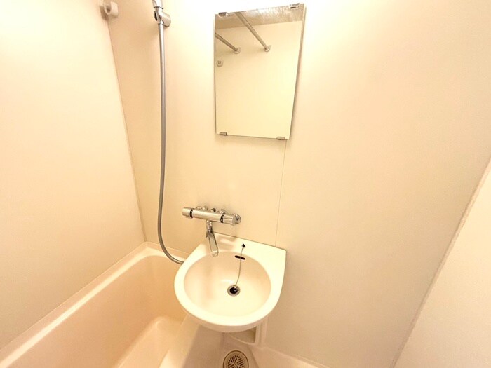 物件内観写真11　(洗面)