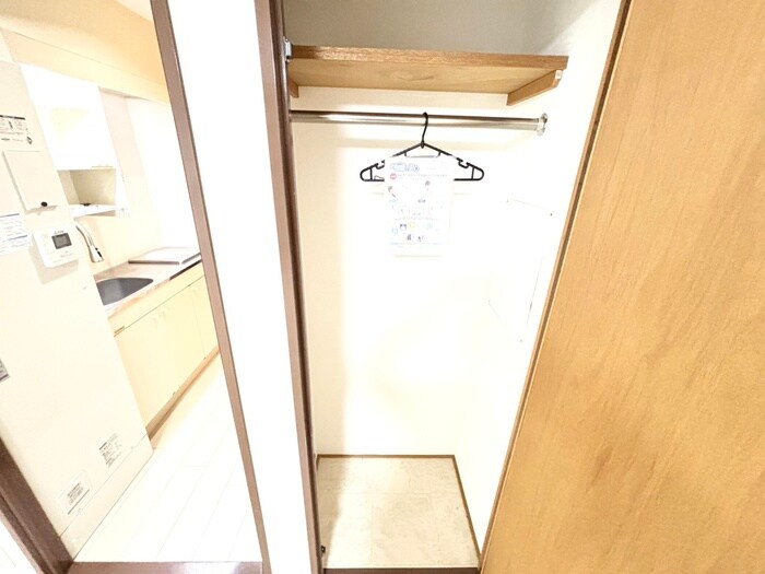 物件内観写真12　(収納)