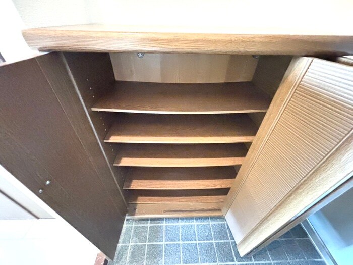 物件内観写真18　(靴箱)