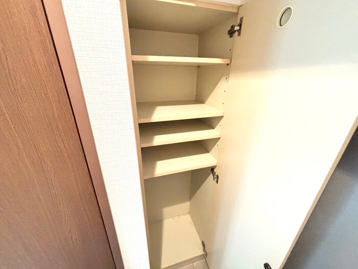 物件内観写真18　(靴箱)
