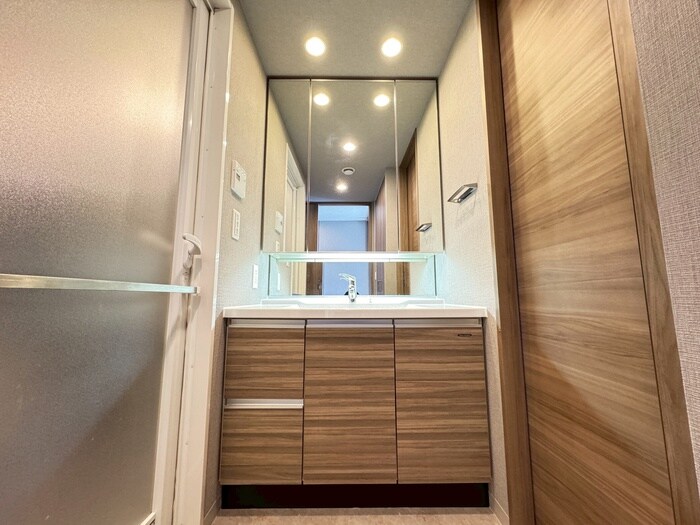 物件内観写真12　(洗面)