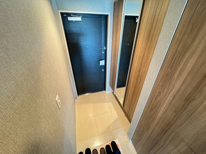 物件内観写真14　(玄関)