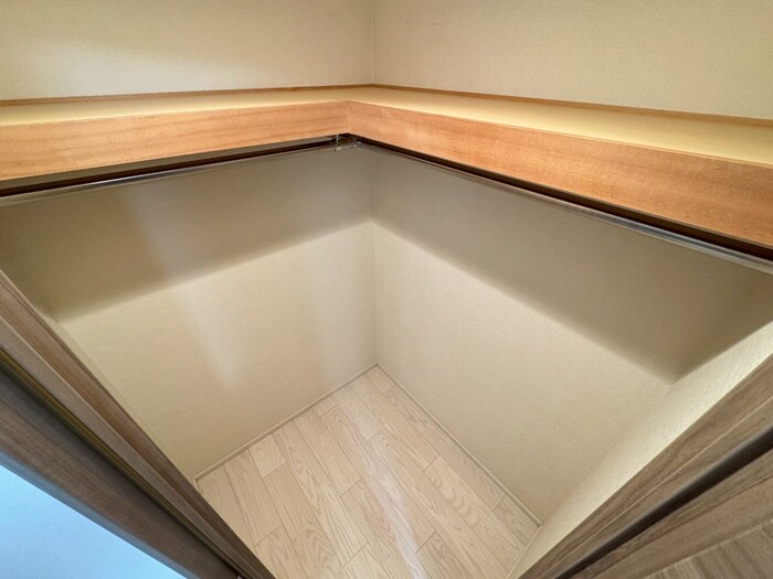 物件内観写真16　(収納)