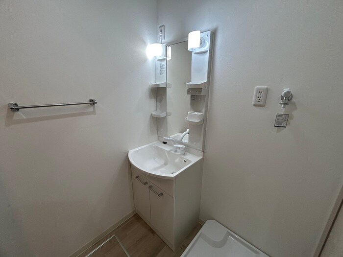 物件内観写真11　(洗面)