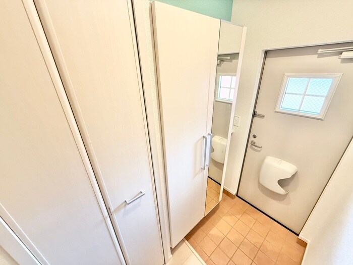 物件内観写真18　(靴箱)