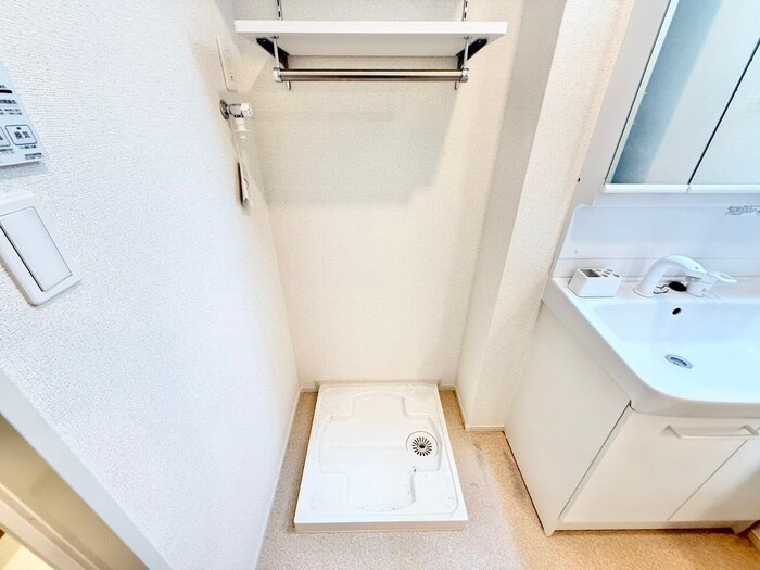 物件内観写真19　(洗濯機置場)