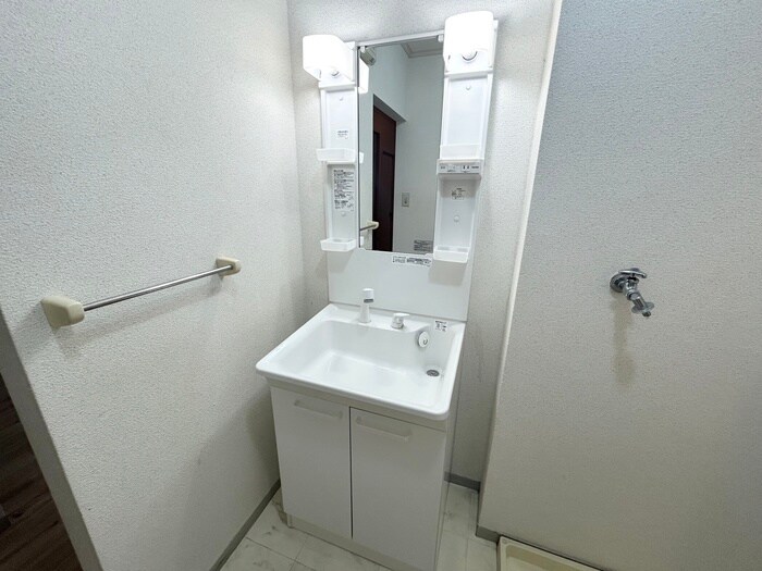 物件内観写真11　(洗面)