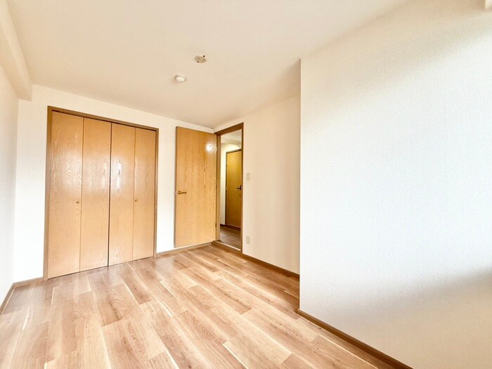 物件内観写真8　(居室)