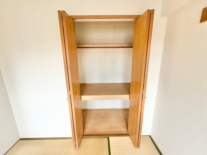 物件内観写真12　(収納)