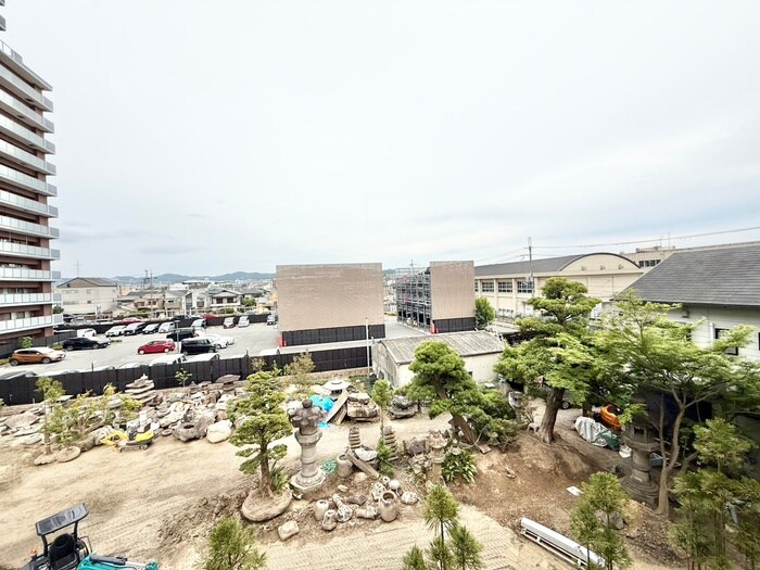 物件内観写真22　(室内からの展望)