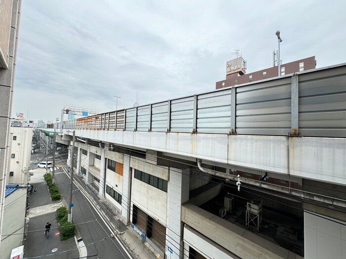 物件内観写真22　(室内からの展望)