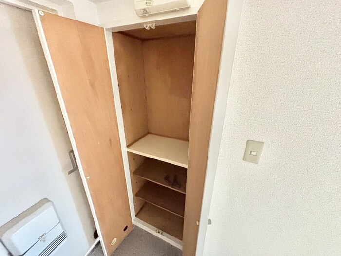 物件内観写真18　(靴箱)