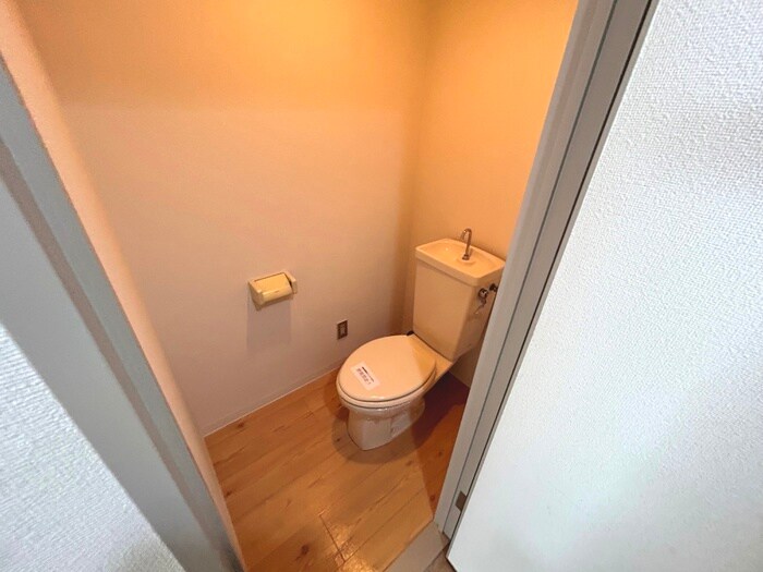 物件内観写真16　(トイレ)