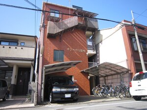 サンハウス紫明外観写真