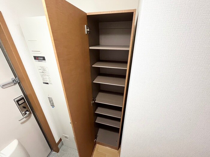 物件内観写真15　(靴箱)