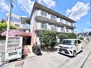 ウエスト・ストリーム外観写真