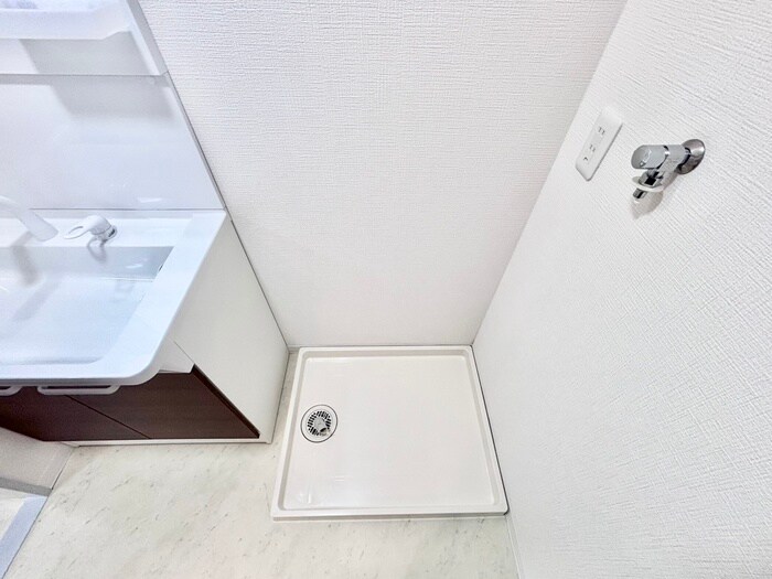 物件内観写真10　(洗濯機置場)