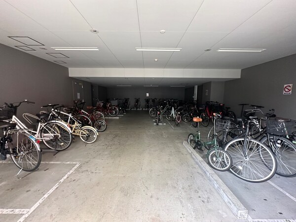 駐輪場